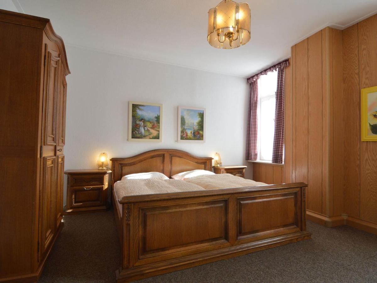 Classy Holiday Home In Uerzig Near Forest Rum bild