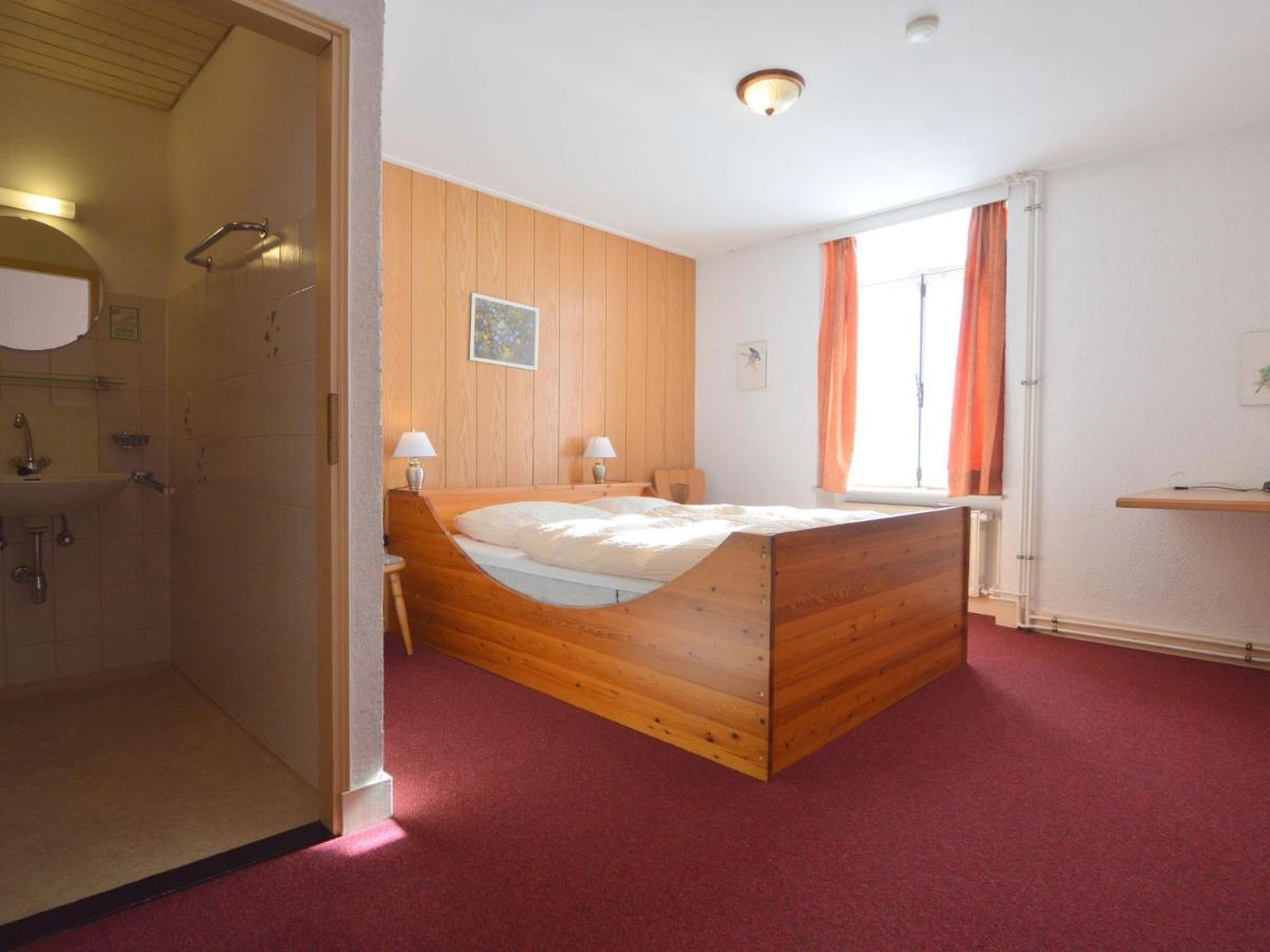 Classy Holiday Home In Uerzig Near Forest Rum bild